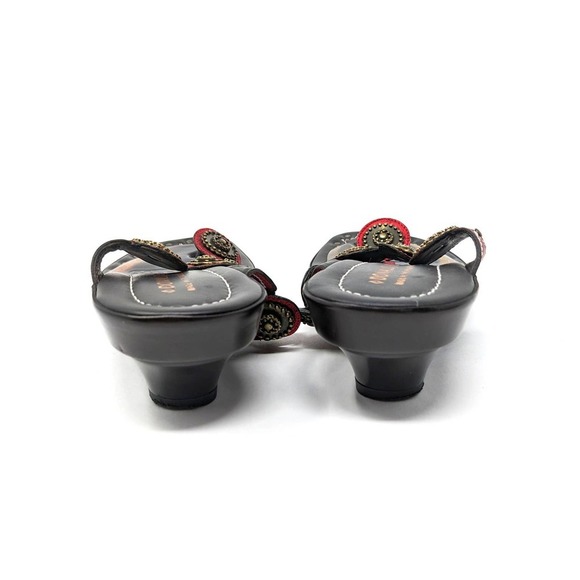 Donald J Pliner Womens 8.5 Red Cosette Medallion Kitten Heel Sandals Slip On - Picture 3 of 8